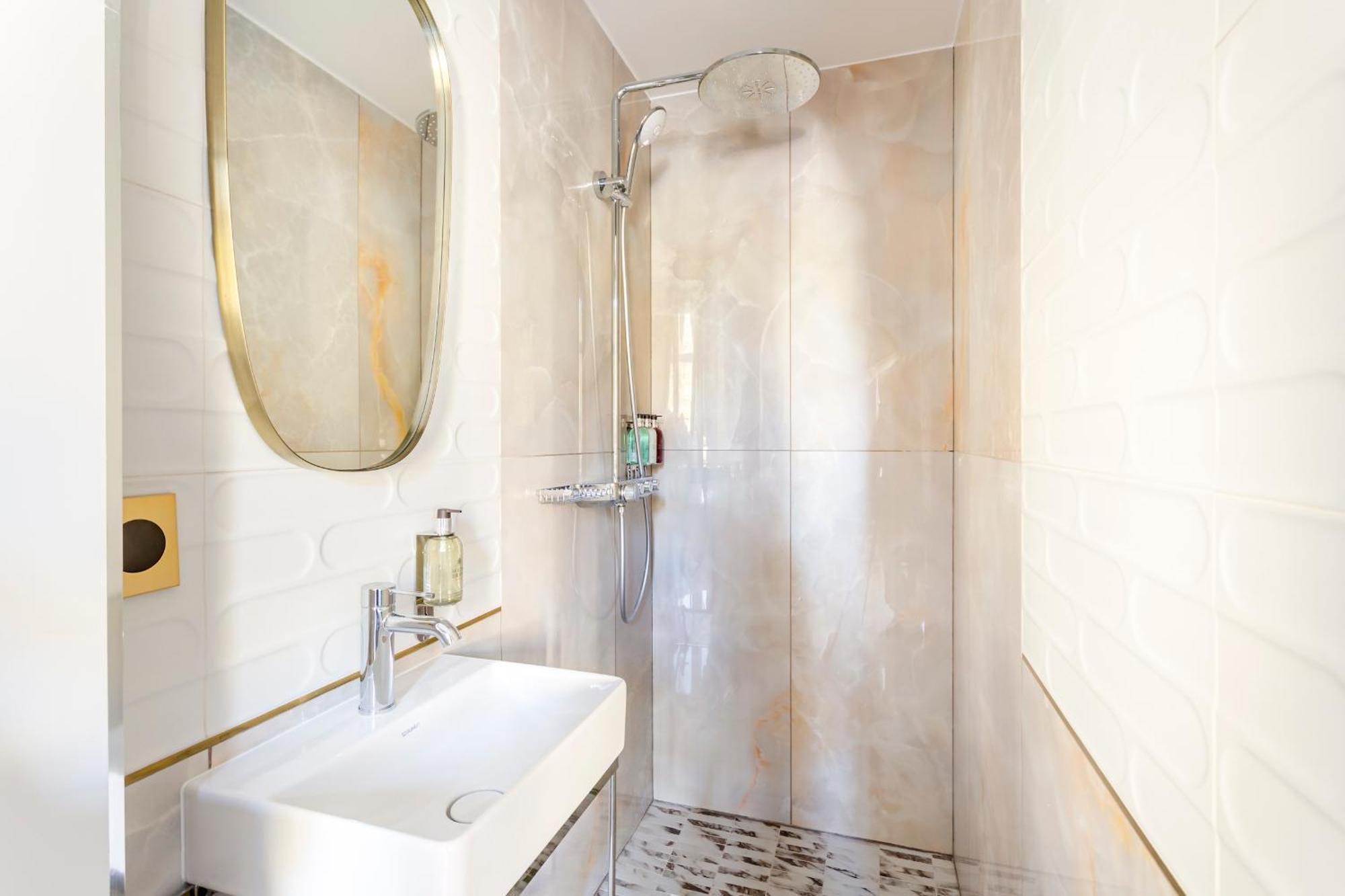 Merveil - Luxury - Marais - Republique Appartement Parijs